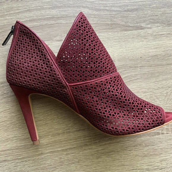 Vince Camuto Vatena Samba Red Suede Open Toe Booties - Picture 3 of 4